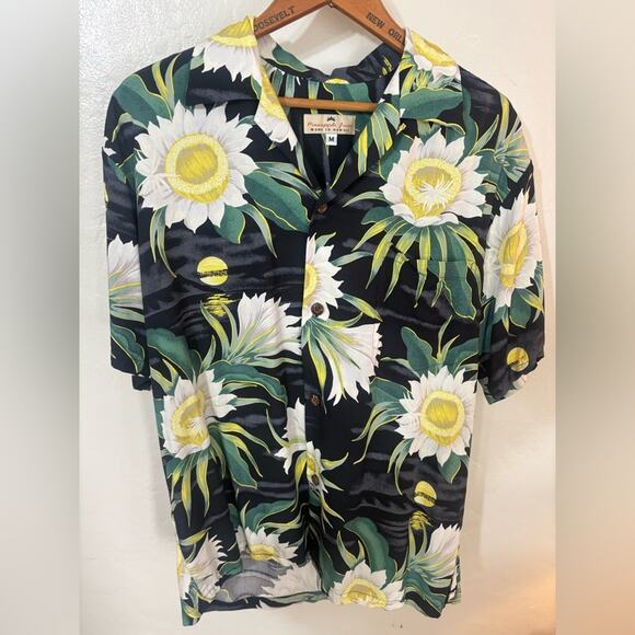 Rare Vintage Pineapple Juice 100% Rayon Dragonfruit Floral Made in Hawaii Medium - Picture 1 of 8